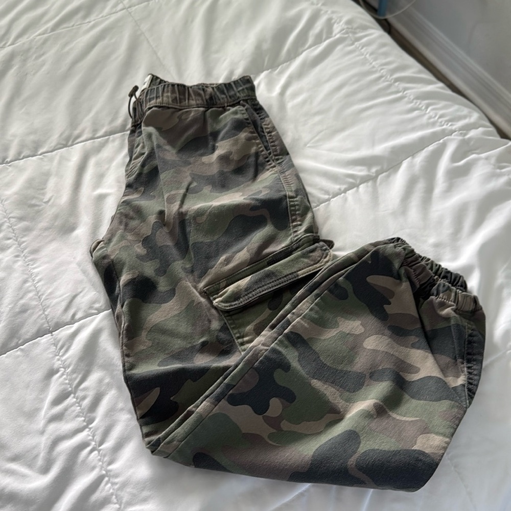 No Boundaries Women’s Camo Cargo Pants Sz 4-6